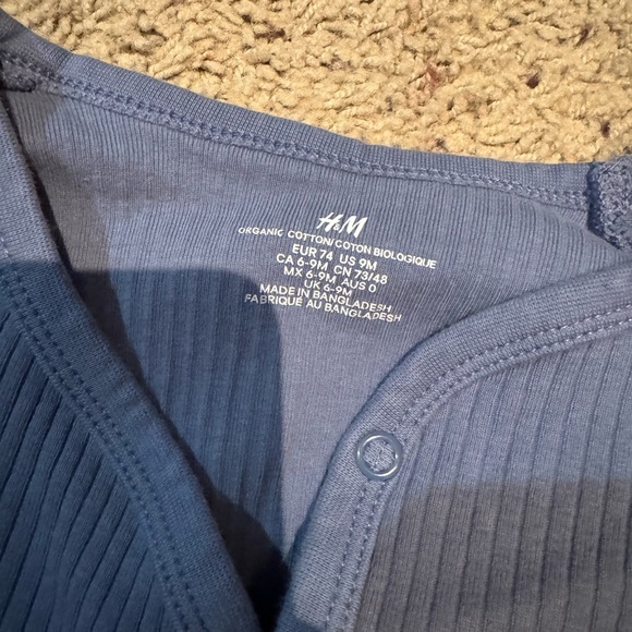 H&M baby two piece outfit - Picture 3 of 4